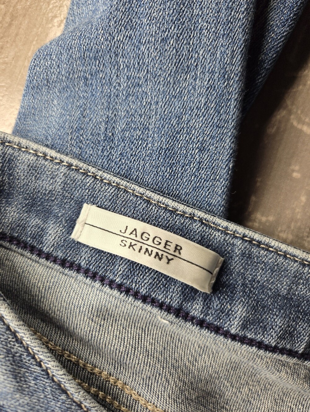 Vigoss Jagger Skinny Medium‑Wash Distressed Jeans Women’s Size 28 - Picture 2 of 16